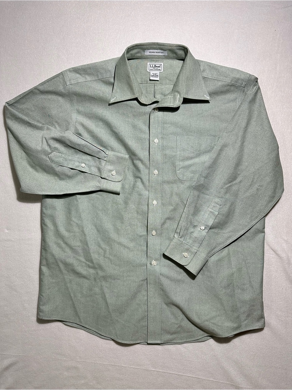L.L.Bean Wrinkle Resistant Sage Green Cotton Button Down Shirt 17-33